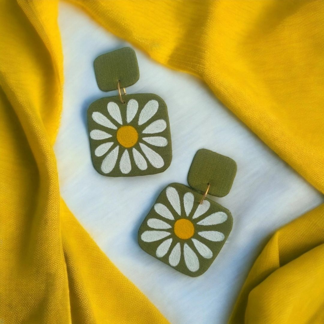 Petals of Daisy Earrings