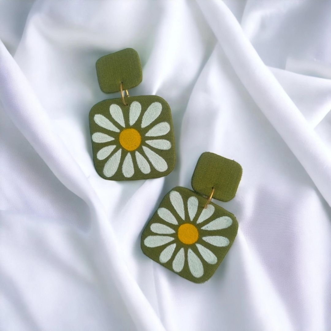 Petals of Daisy Earrings