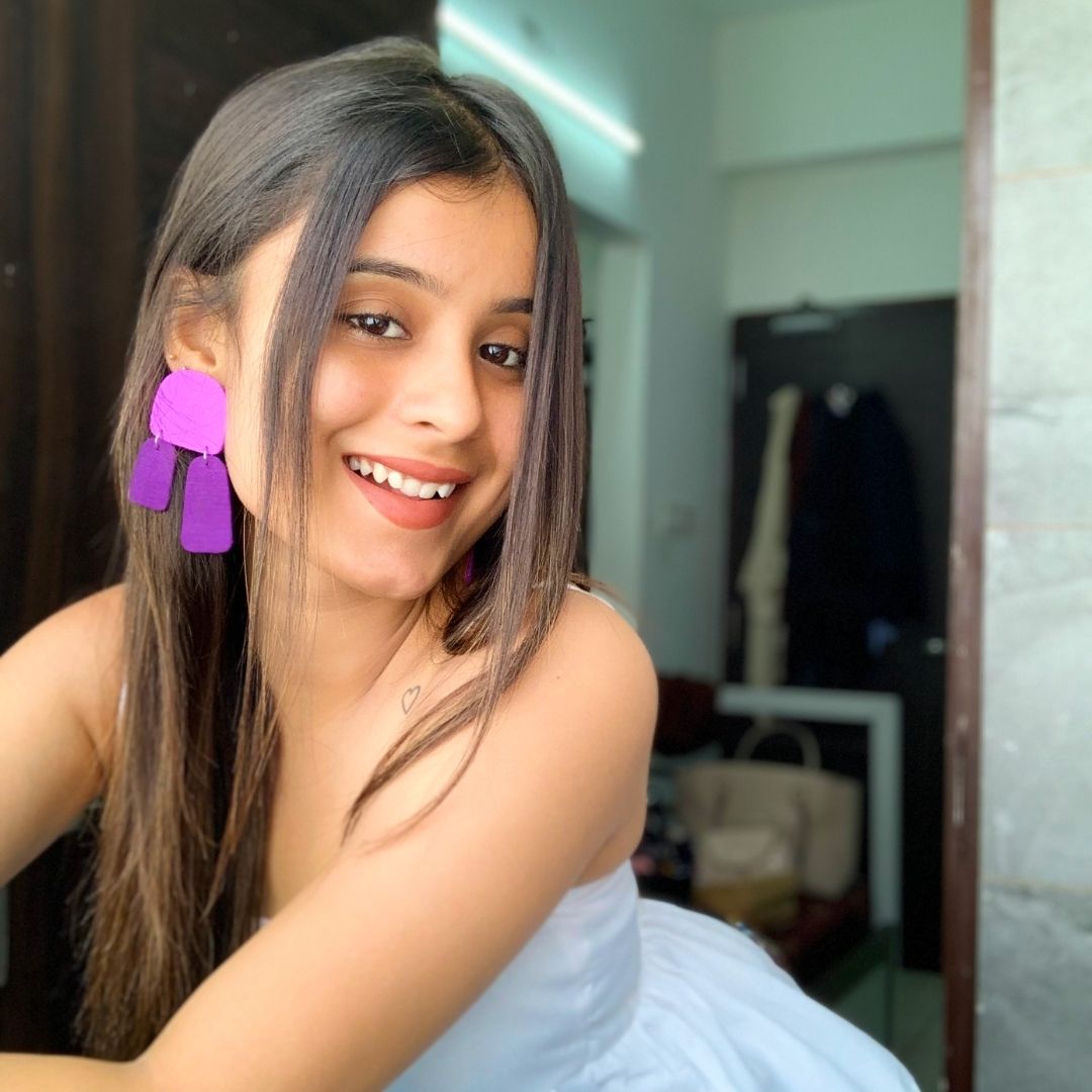 Noir Chic Solid Earrings