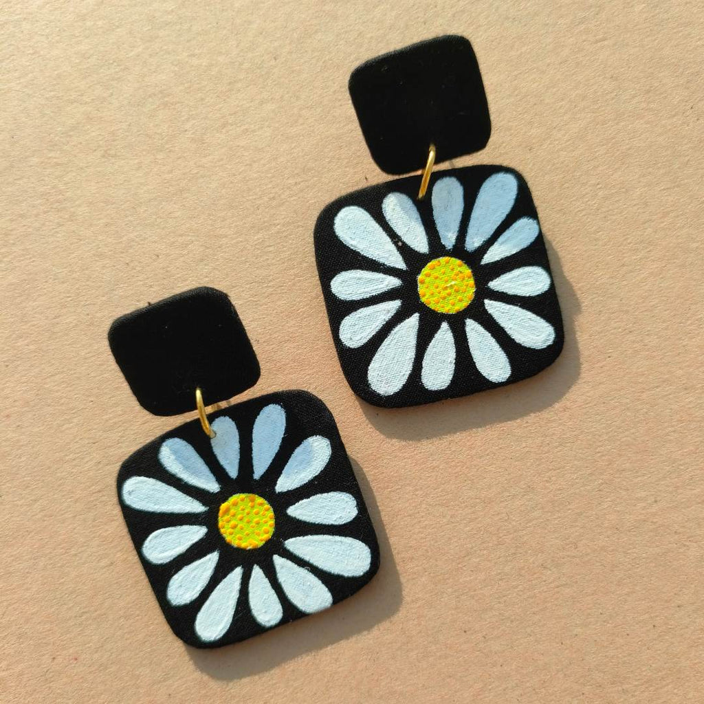 Petals of Daisy Earrings