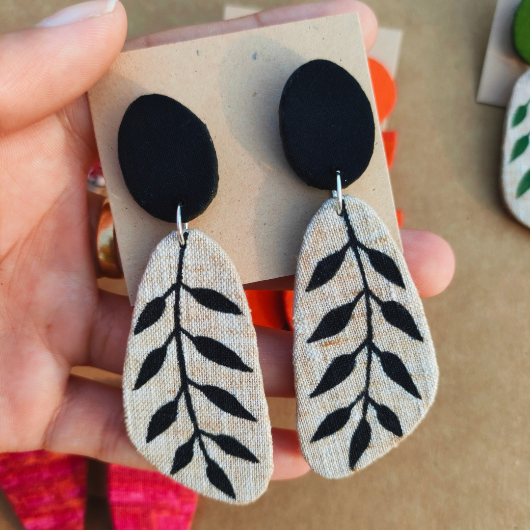 Black & Olive Vines
